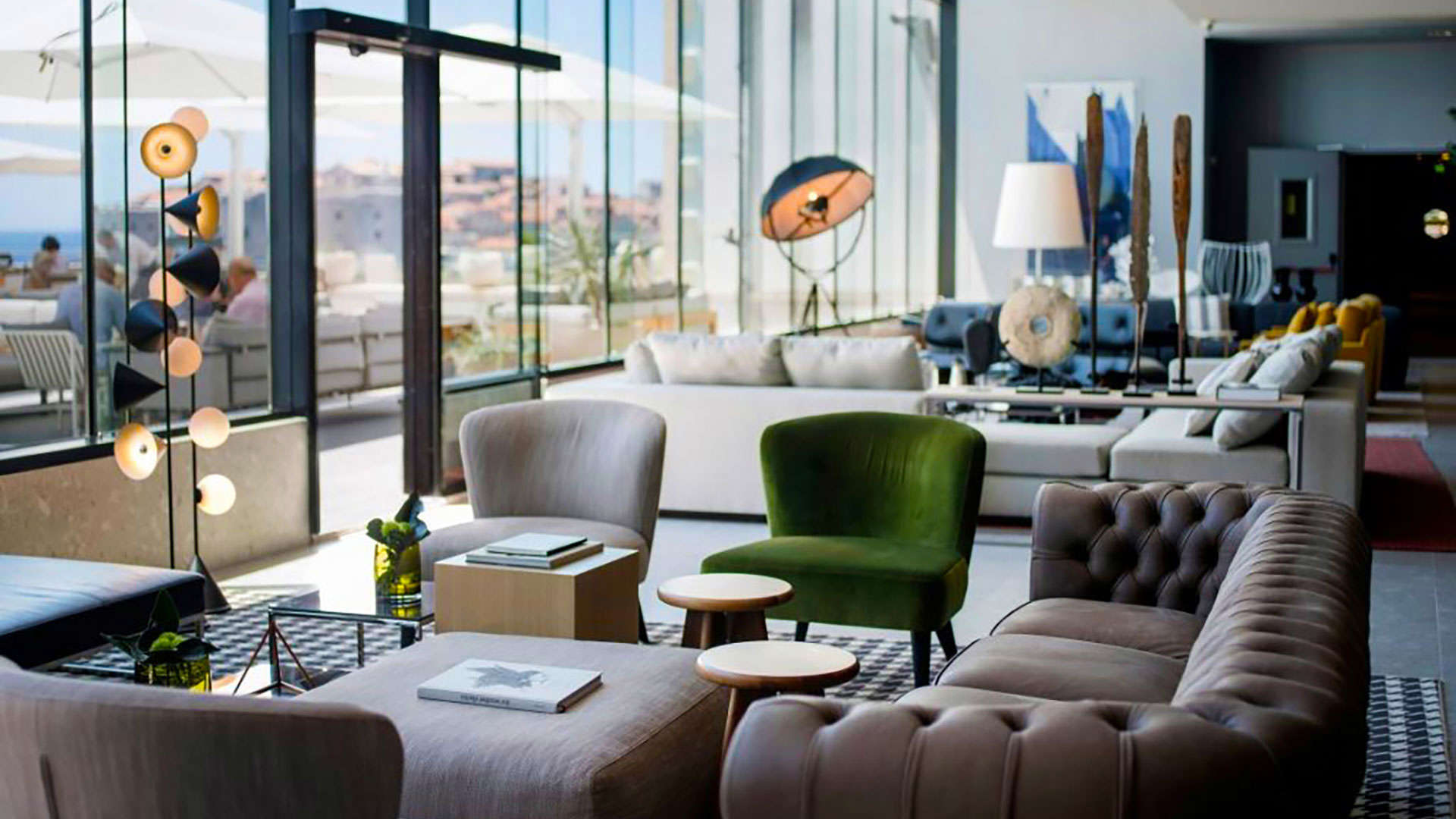 Excelsior Lounge Inde