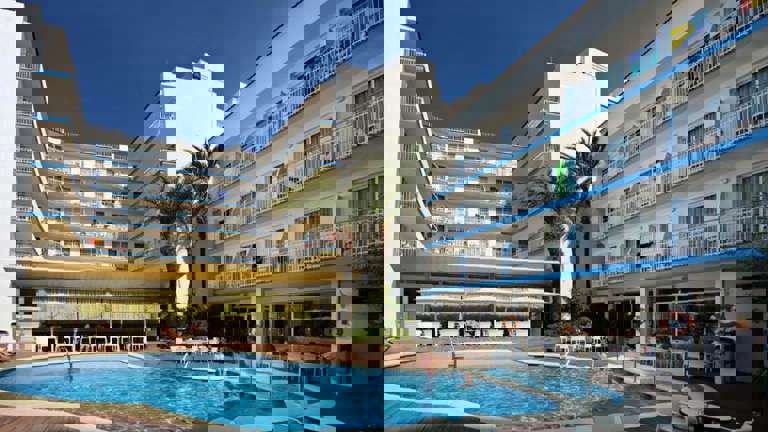 1920X1080 Calella Hotel Miami Facade